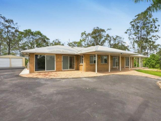 Cottage for rent in Buccan, Greater Brisbane