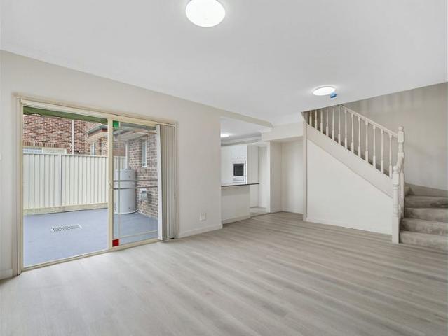 Townhouse for rent in Sydney, New South Wales