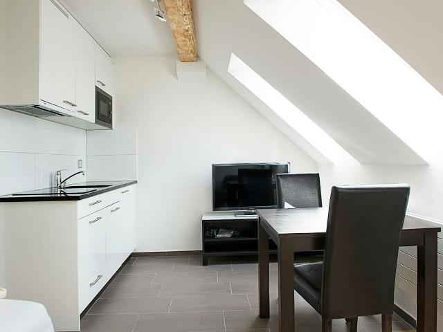 Apartment mieten in Einigen, Zürich