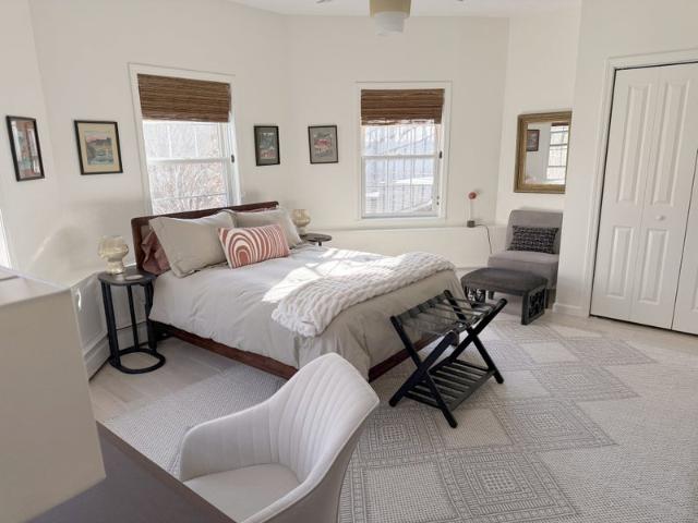 Room for rent in Red Hook, New York