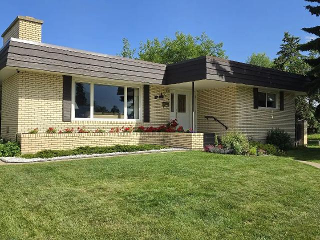 House for rent in Wedgewood, Alberta