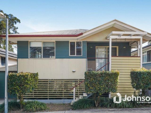Townhouse for sale in Toombul, Queensland