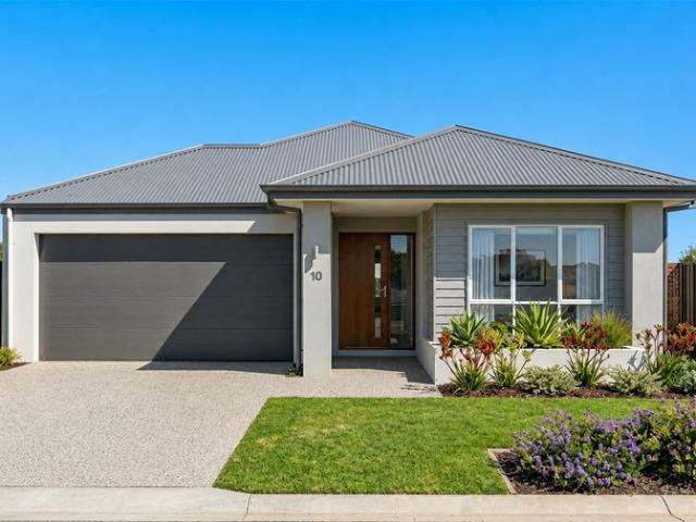 Cottage for sale in Atwell, Western Australia
