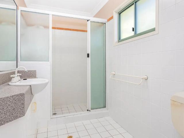 Apartment for rent in Rosslyn, Queensland