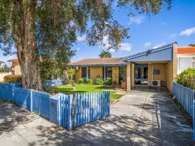 House for sale in Como, Western Australia