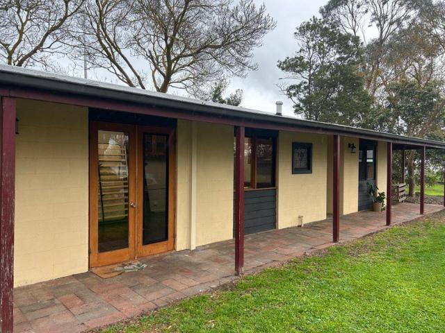 House for rent in Bushfield, Victoria
