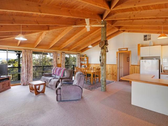 House for rent in Bonnie Doon, Victoria