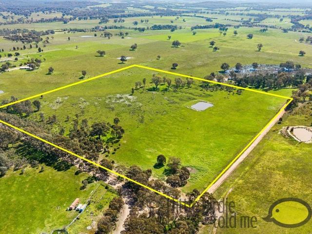 Cottage for sale in Hilldene, Puckapunyal