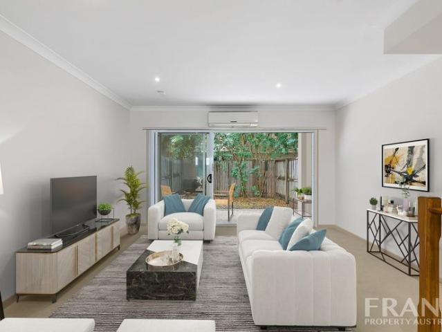 Townhouse for rent in Toombul, Queensland