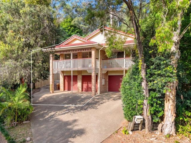 Duplex for sale in West Burleigh, Gold Coast City