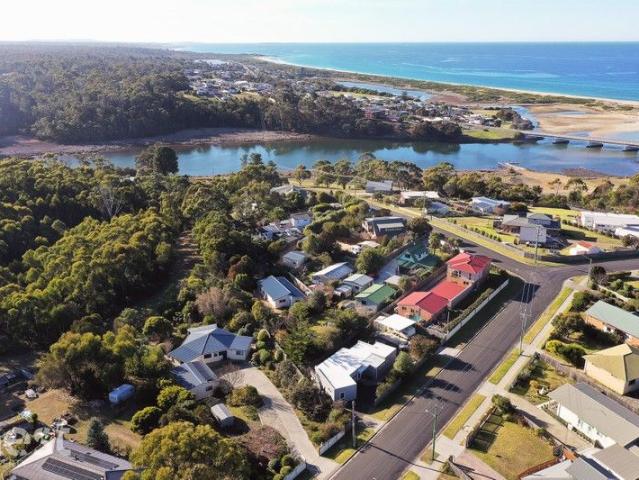 House for sale in Scamander, Tasmania