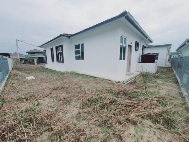 Bungalow for sale in Durian Tunggal, Malaka