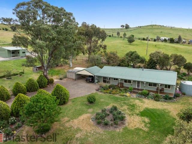 Cottage for sale in South Gundagai, New South Wales