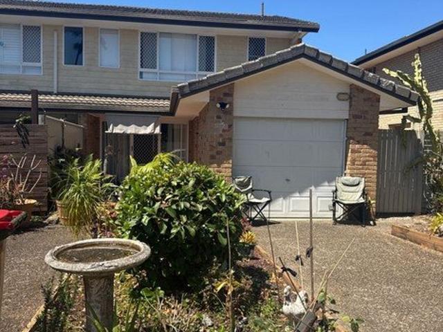 Townhouse for rent in Fernbrook, Queensland