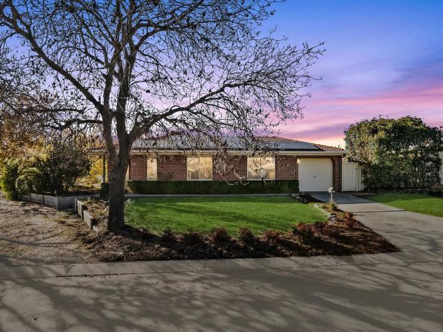 Property for sale in Dunlop, Australian Capital Territory