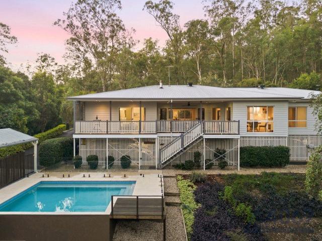 Cottage for sale in Toombul, Queensland
