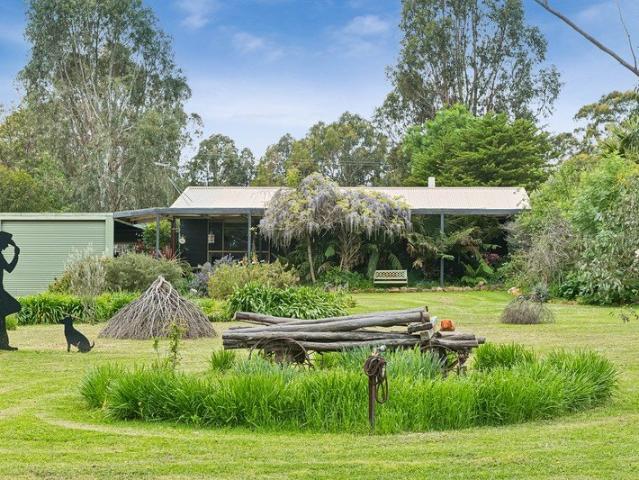 House for sale in Heathcote, City of Greater Bendigo