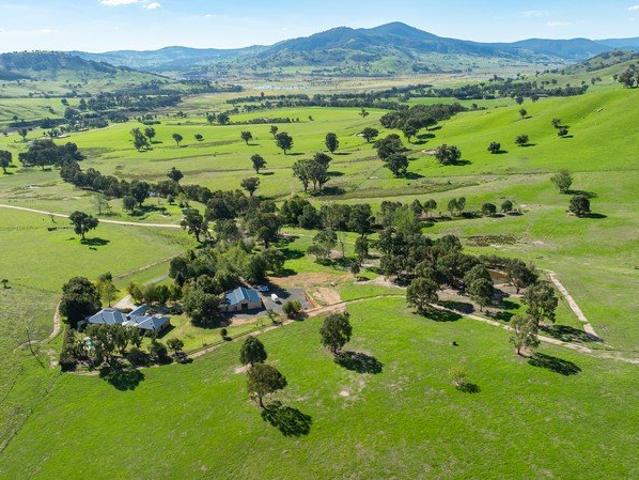 Cottage for sale in Granya, Victoria