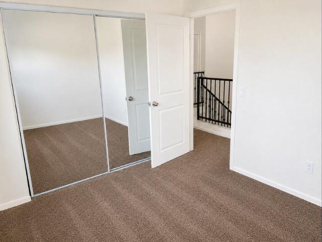 Room for rent in Van Nuys Neighborhood Council District, Canoga Park