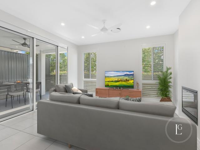 Villa for sale in Highfields, Queensland