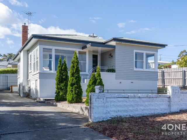 House for sale in Geilston Bay