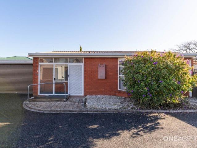 Apartment for sale in Wynyard, Tasmania
