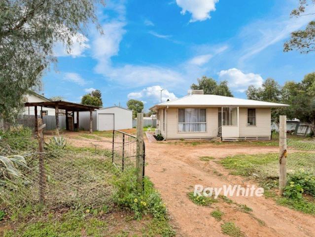 House for sale in Red Cliffs, Victoria