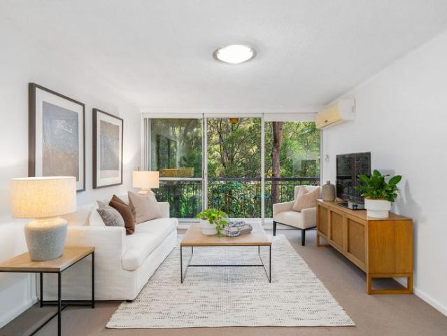 Apartment for rent in Lower North Shore, Sydney