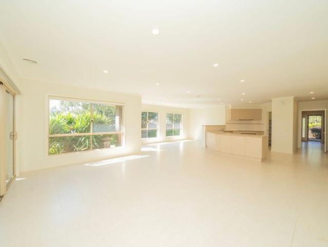 House for rent in Narre Warren South, Melbourne