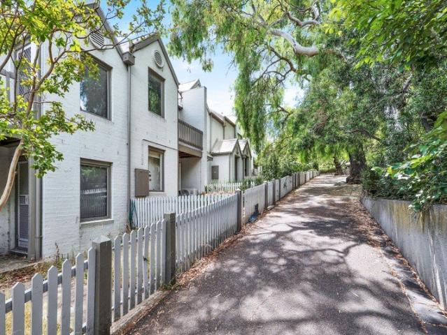 Townhouse for sale in Camerons Creek, Victoria