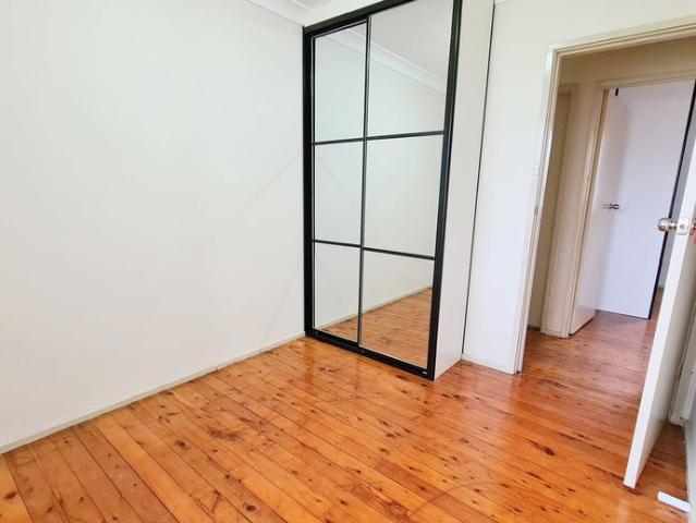 House for rent in Cambridge Park, Sydney