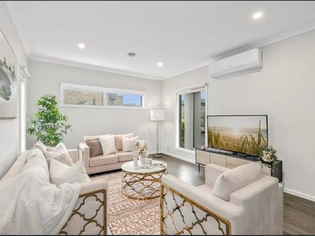 House for rent in Oakleigh South, Melbourne