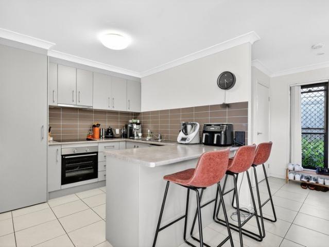 Townhouse for rent in Toombul, Queensland