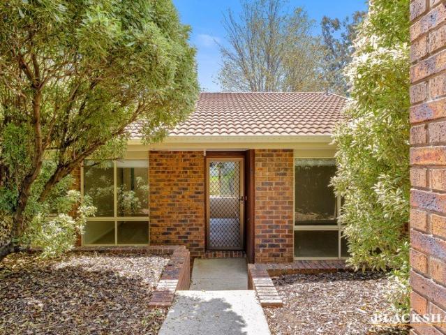 Townhouse for sale in Jerrabomberra, Queanbeyan