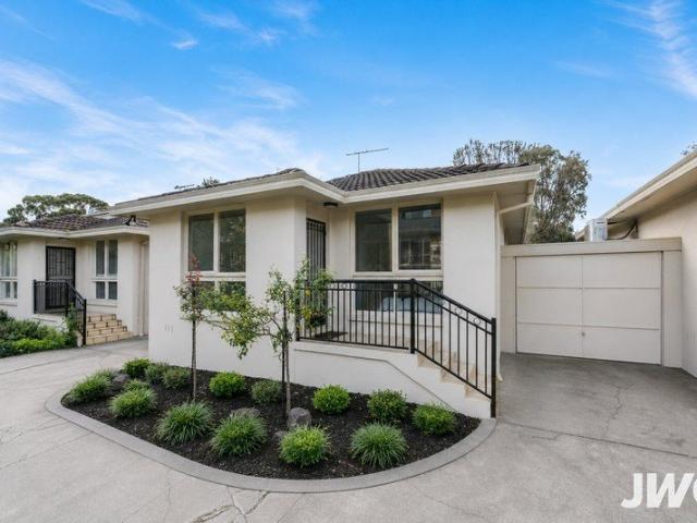 Townhouse for sale in Camerons Creek, Victoria