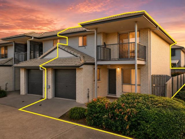 Townhouse for sale in Toombul, Queensland