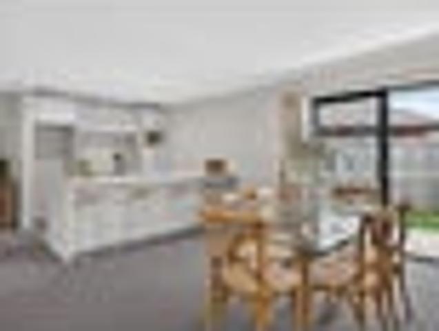 House for sale in Chaslands, Canterbury
