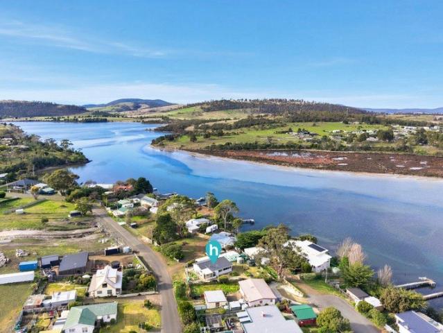 House for sale in Carlton River, Tasmania