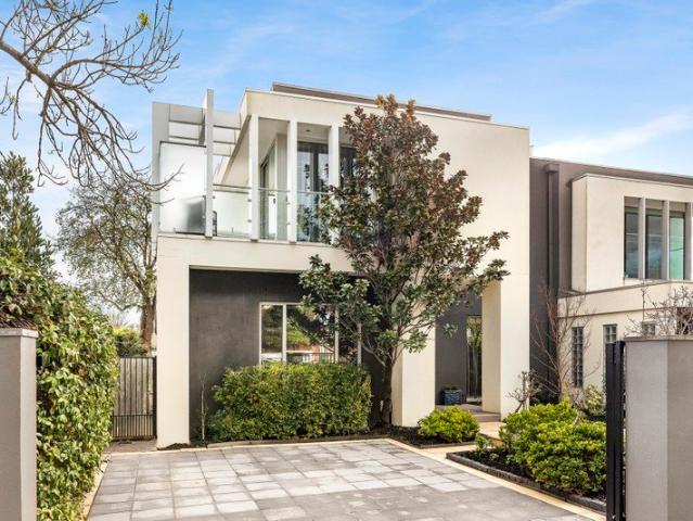 Townhouse for sale in Camerons Creek, Victoria