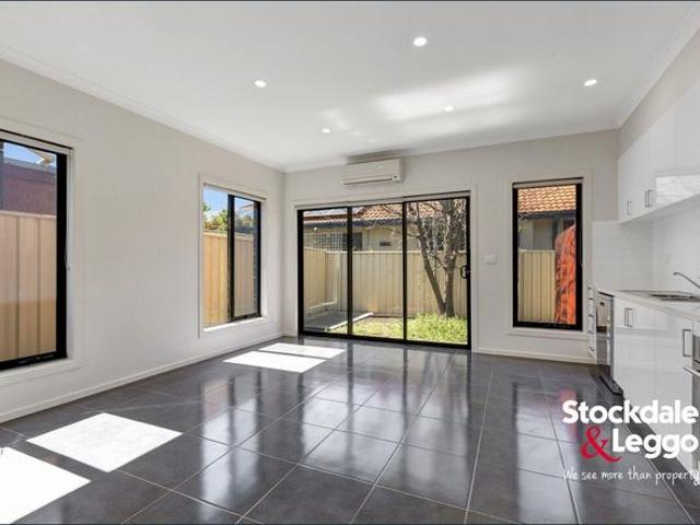 Townhouse for rent in Glenroy, Melbourne