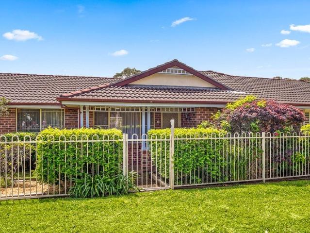 Villa for sale in Unanderra, Wollongong City Council