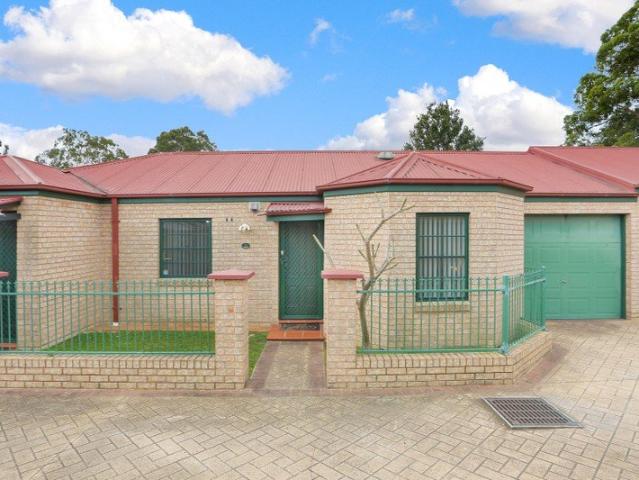 Villa for sale in Sydney, New South Wales