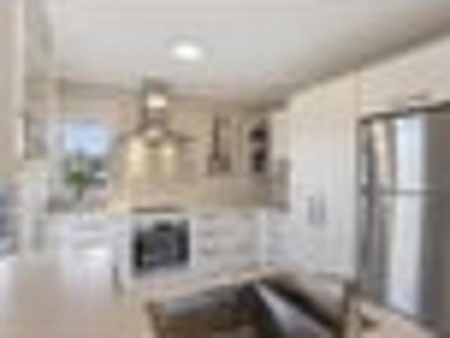 Apartment for sale in Chaslands, Canterbury