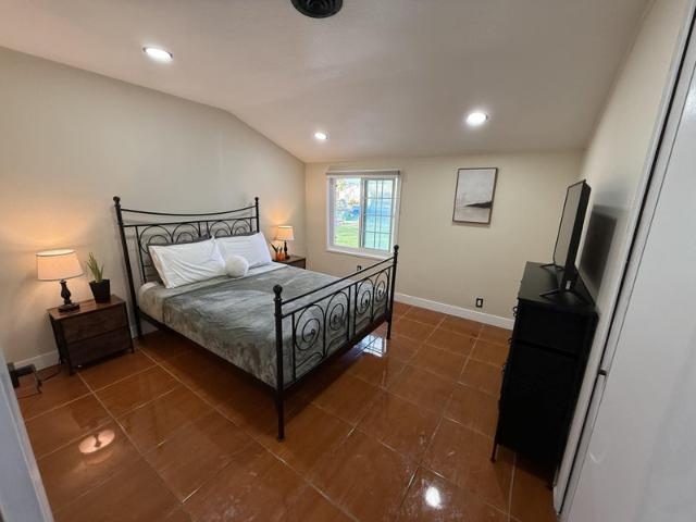 Room for rent in Stanton, California