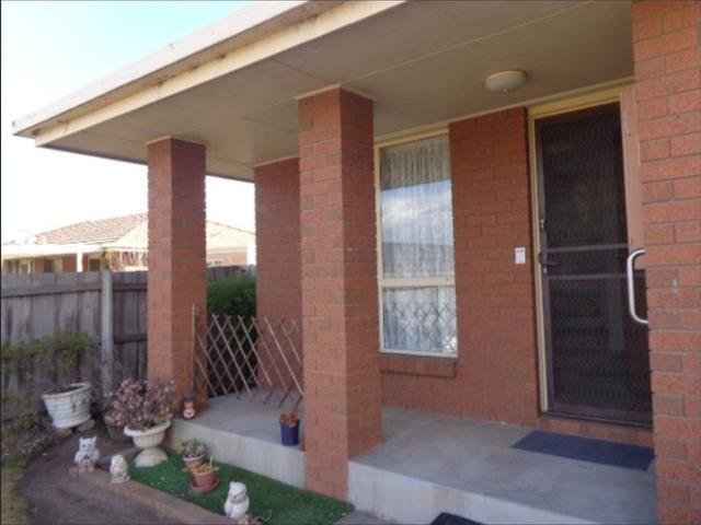 Apartment for rent in Sale, Victoria