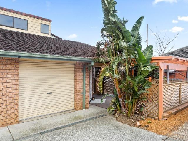 Townhouse for sale in Wollongong West, New South Wales