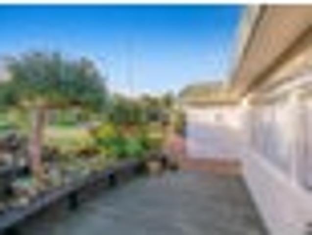House for sale in Paremoremo