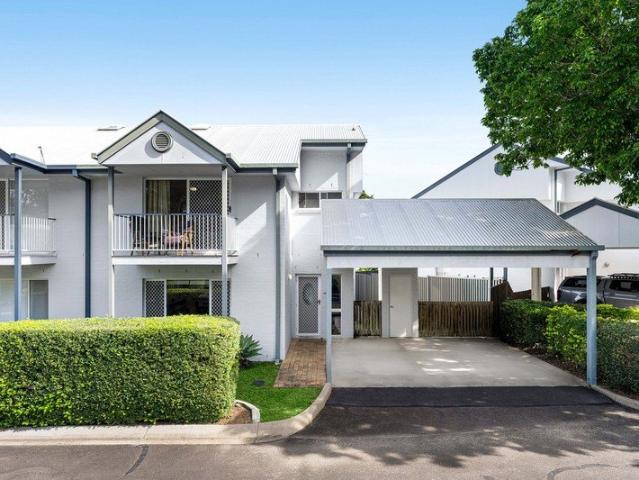 Townhouse for sale in Toombul, Queensland