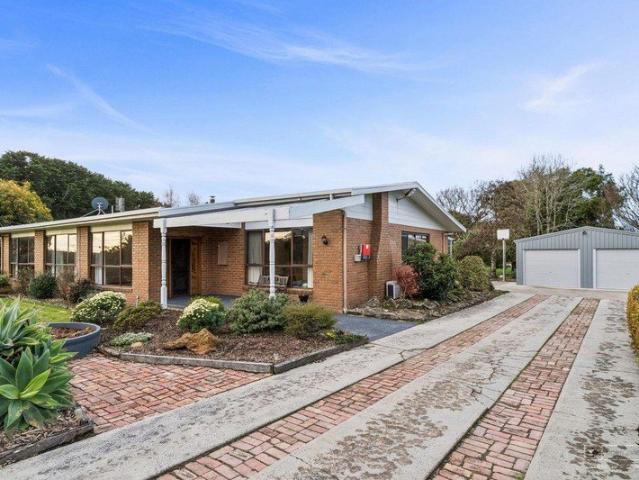 House for rent in Forrest, Victoria