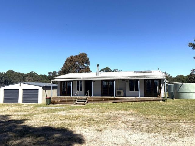 House for rent in Tea Gardens, Mid-Coast Council